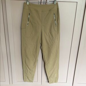 Athleta Tan Trekkie Jogger Pants with Zipper Pockets (8T)